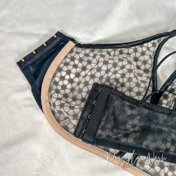 NWT Victoria's Secret LUXE Starburst Unlined Plunge Bra Black - Picture 8 of 9